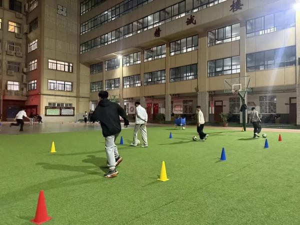 足球社1 足球社1